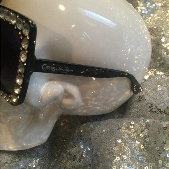 Circus by Sam Edelman Bling Sunglasses - Picture 4 of 5